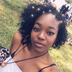 Meet your Posher, April